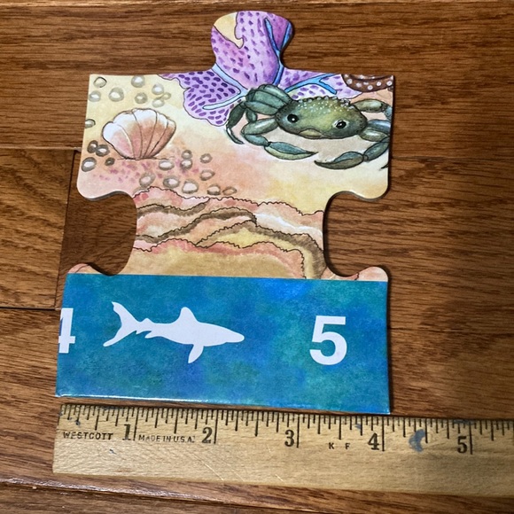 Melissa & Doug BENEATH THE WAVES Search & Find Puzzle ( ages 4+) - Picture 12 of 13